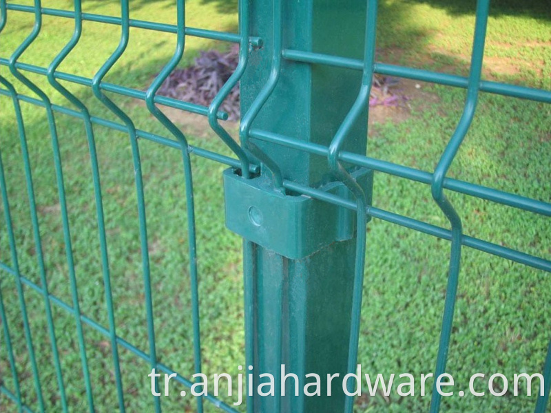 green coated welded mesh fence